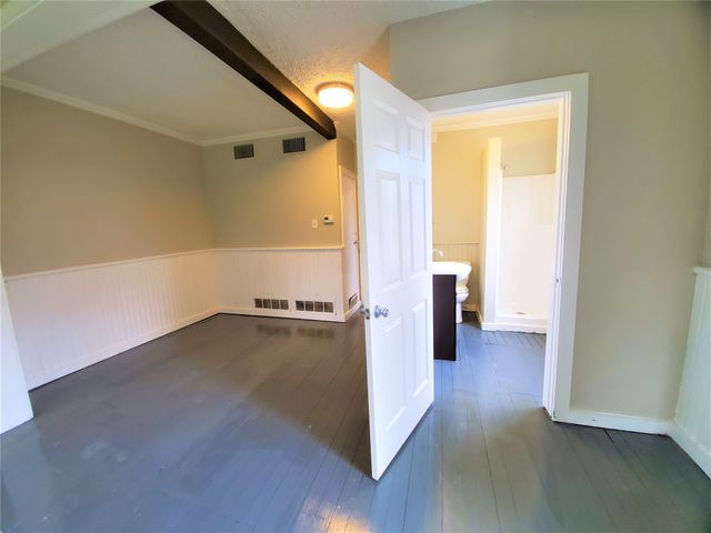 2223 N Locust Street, Denton, TX 76209