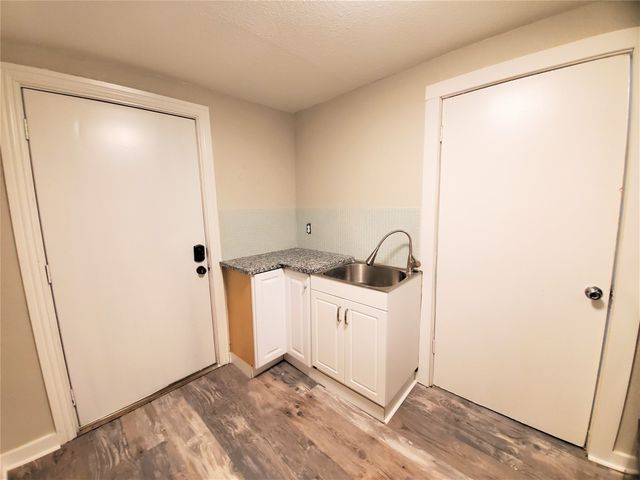 2223 N Locust Street, Denton, TX 76209