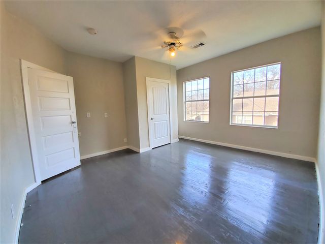 2223 N Locust Street, Denton, TX 76209