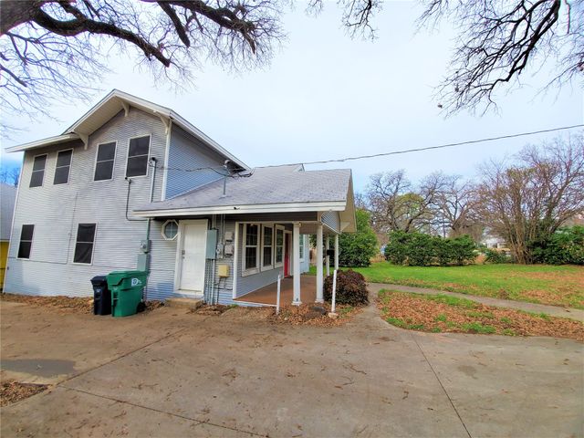 2223 N Locust Street, Denton, TX 76209