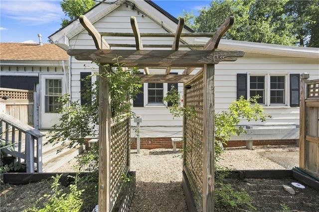 1336 Poquoson AVE, Poquoson, VA 23662