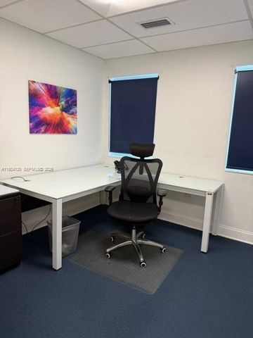 5465 NW 36th St, Miami Springs, FL 33166