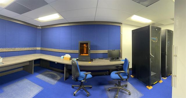 5465 NW 36th St, Miami Springs, FL 33166