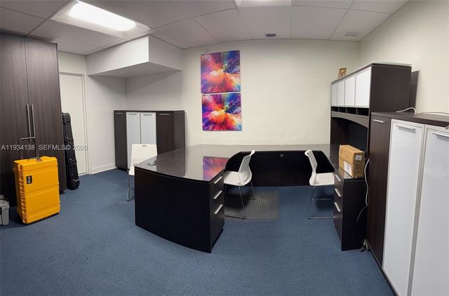 5465 NW 36th St, Miami Springs, FL 33166