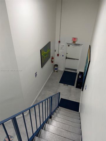 5465 NW 36th St, Miami Springs, FL 33166