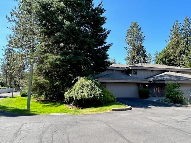 1524 E Cambridge Ln, Spokane, WA 99203