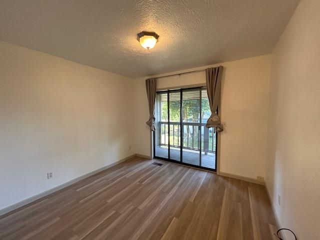 1524 E Cambridge Ln, Spokane, WA 99203