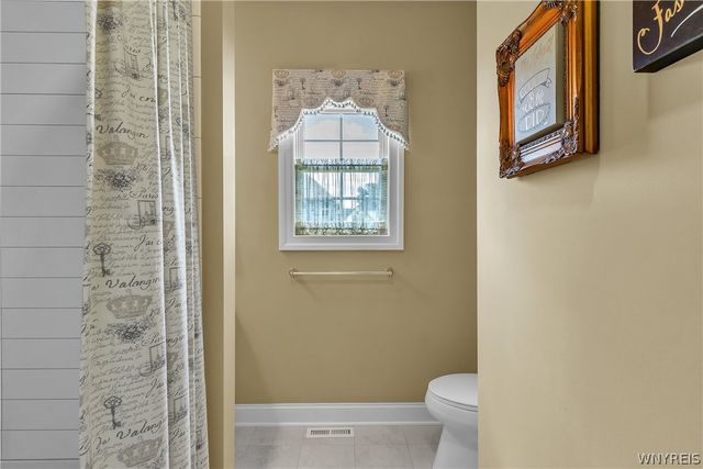 5383 Alderbrook Lane, Clarence, NY 14031