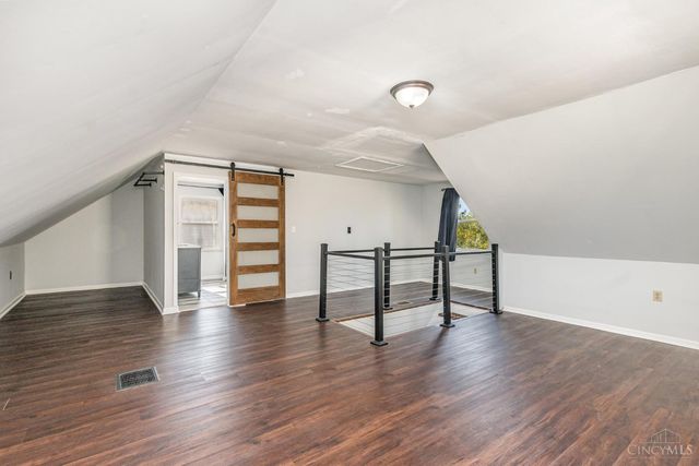 389 Grand Avenue, Cincinnati, OH 45205