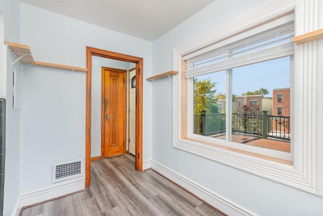 389 Grand Avenue, Cincinnati, OH 45205