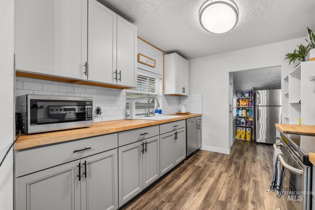 112 17th Ave S, Nampa, ID 83651