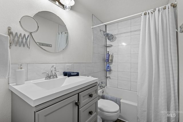 112 17th Ave S, Nampa, ID 83651