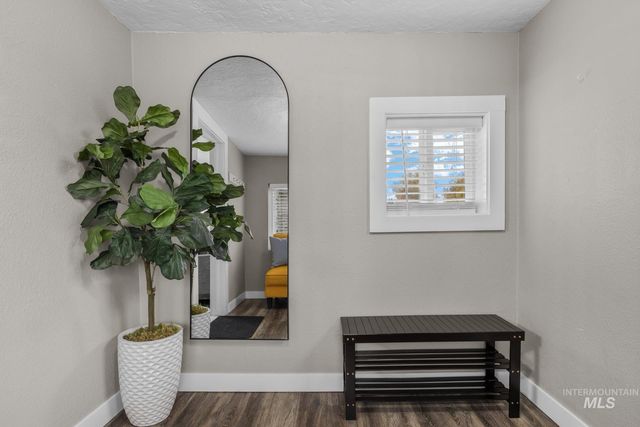 112 17th Ave S, Nampa, ID 83651
