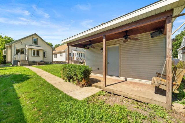 5326 W Wells STREET, Milwaukee, WI 53208