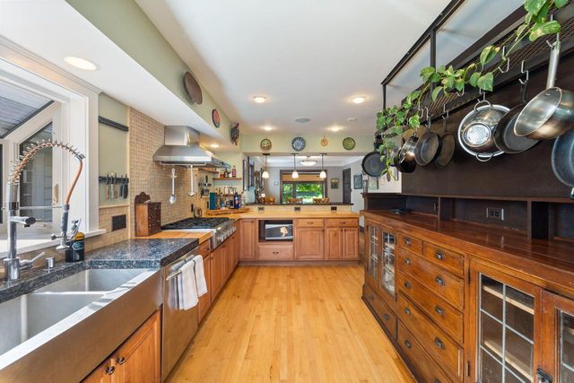 5326 W Wells STREET, Milwaukee, WI 53208