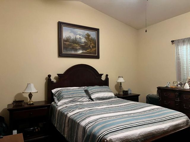 5445 N Salinas Avenue, Fresno, CA 93722