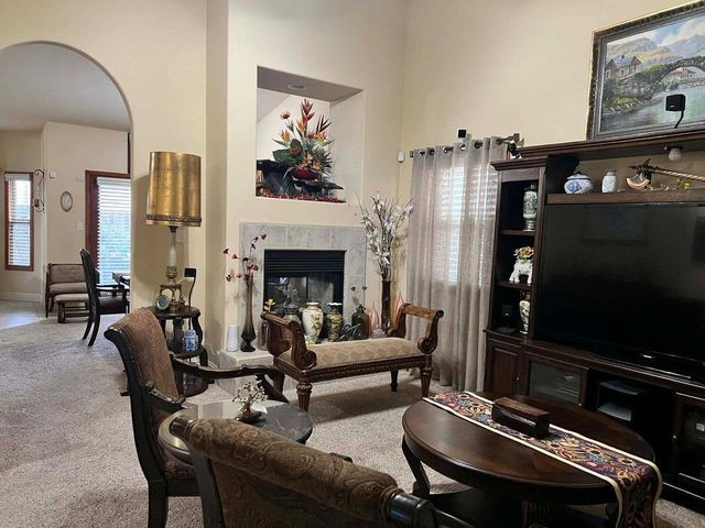 5445 N Salinas Avenue, Fresno, CA 93722