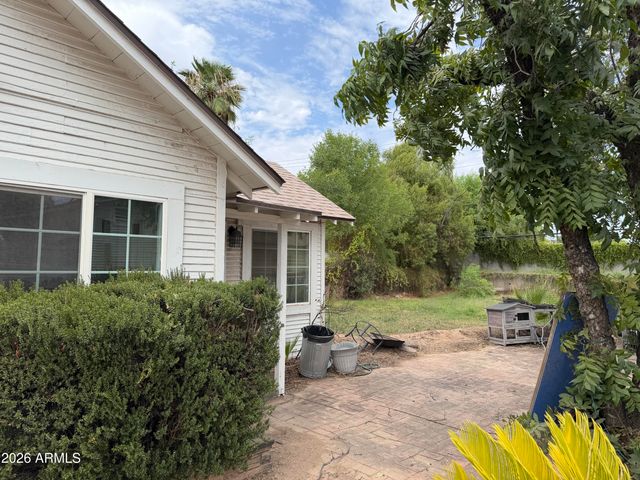 2646 W Morten Avenue, Phoenix, AZ 85021