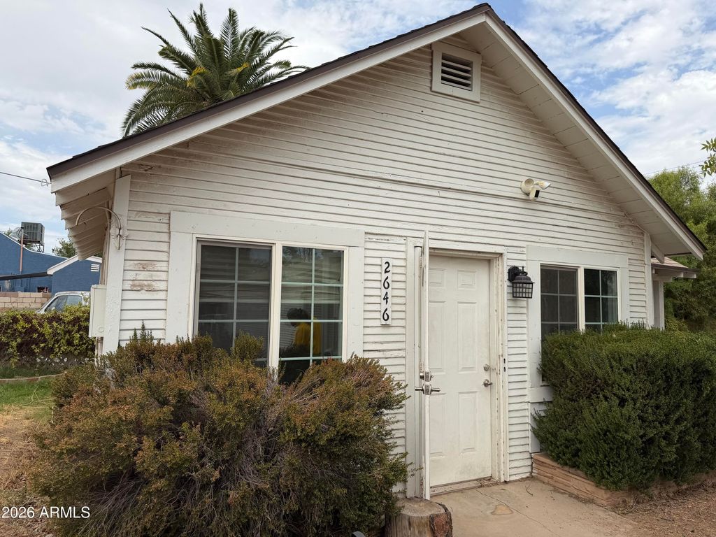 2646 W Morten Avenue, Phoenix, AZ 85021