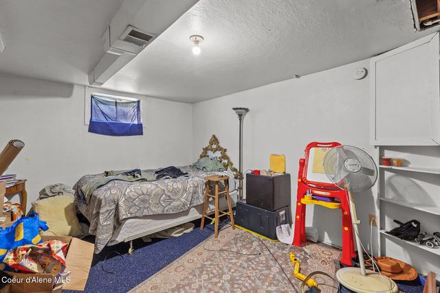 8111 E Knox Ave, Spokane Valley, WA 99212