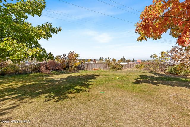 8111 E Knox Ave, Spokane Valley, WA 99212