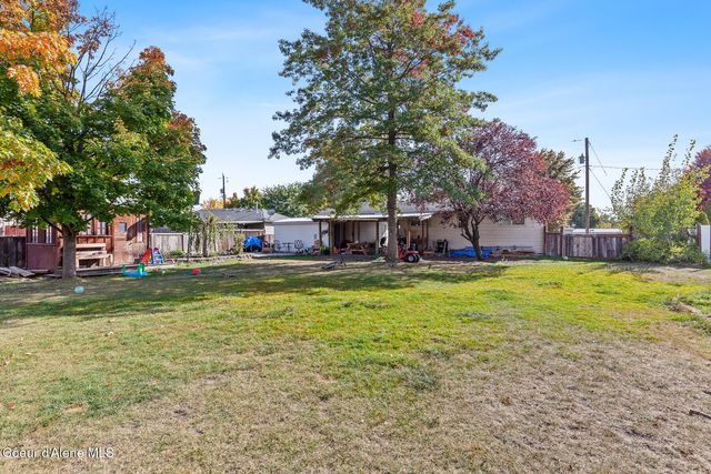 8111 E Knox Ave, Spokane Valley, WA 99212