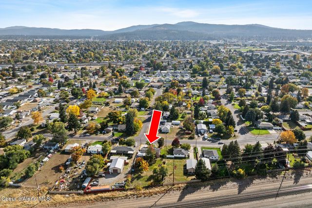 8111 E Knox Ave, Spokane Valley, WA 99212