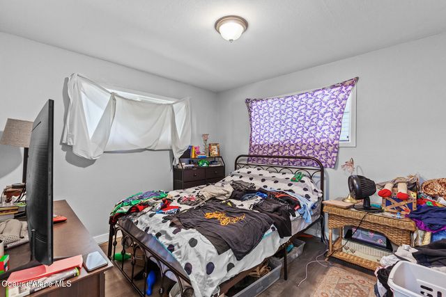 8111 E Knox Ave, Spokane Valley, WA 99212