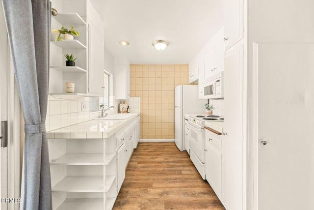 11 W Fiesta Green, Port Hueneme, CA 93041
