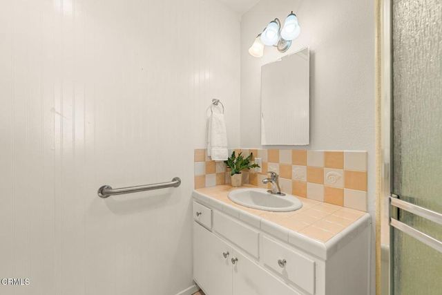 11 W Fiesta Green, Port Hueneme, CA 93041