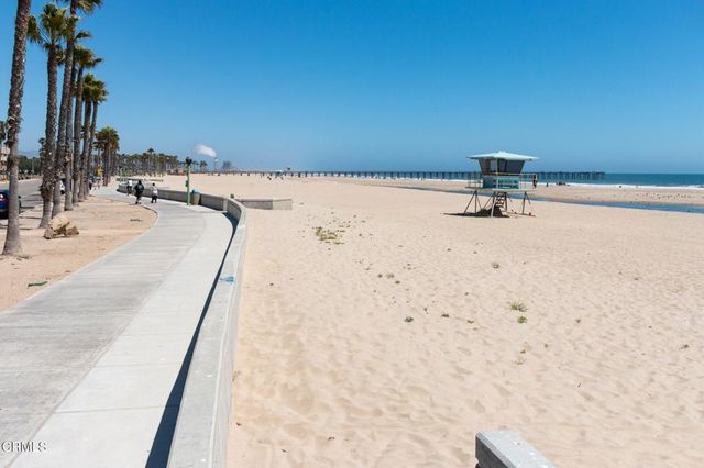 11 W Fiesta Green, Port Hueneme, CA 93041