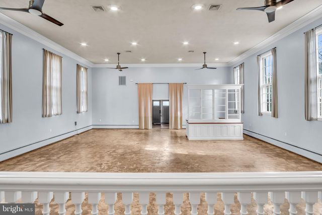 250 MOORELAND AVE, Carlisle, PA 17013