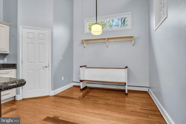 250 MOORELAND AVE, Carlisle, PA 17013