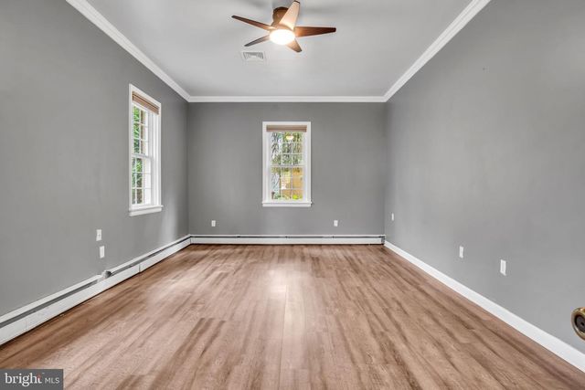 250 MOORELAND AVE, Carlisle, PA 17013