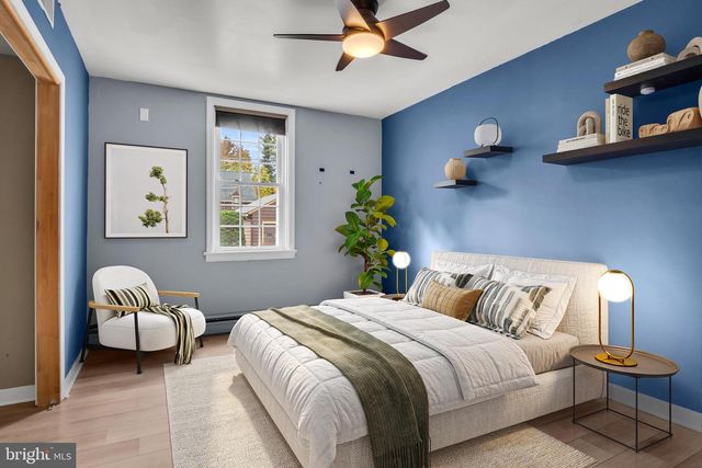 250 MOORELAND AVE, Carlisle, PA 17013