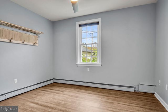 250 MOORELAND AVE, Carlisle, PA 17013