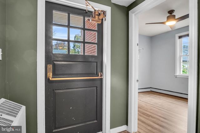 250 MOORELAND AVE, Carlisle, PA 17013