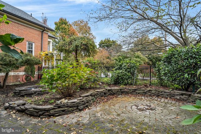 250 MOORELAND AVE, Carlisle, PA 17013