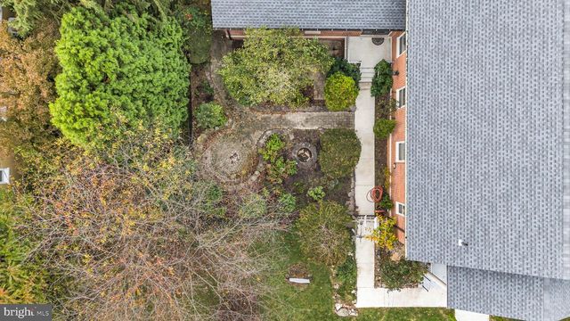 250 MOORELAND AVE, Carlisle, PA 17013