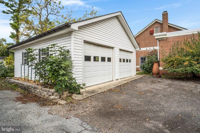 250 MOORELAND AVE, Carlisle, PA 17013