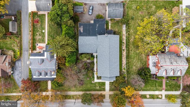 250 MOORELAND AVE, Carlisle, PA 17013