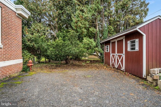 250 MOORELAND AVE, Carlisle, PA 17013