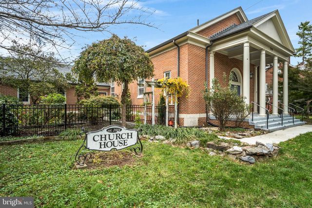 250 MOORELAND AVE, Carlisle, PA 17013