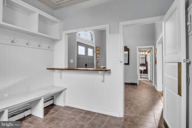 250 MOORELAND AVE, Carlisle, PA 17013