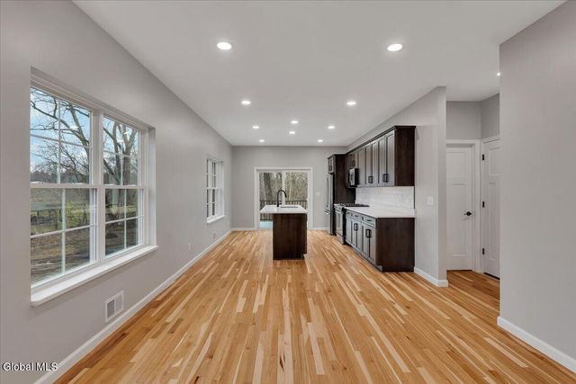 10 Livingston Avenue, Scotia, NY 12302