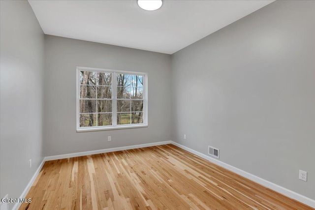 10 Livingston Avenue, Scotia, NY 12302