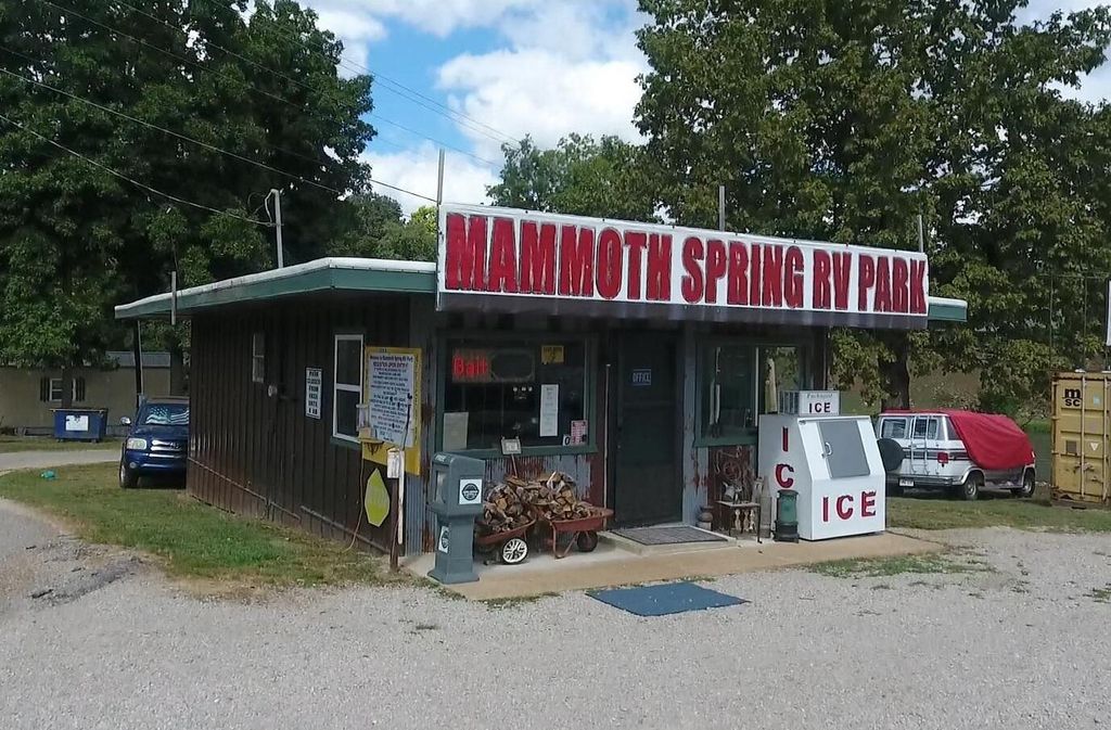 107 Us 63, Mammoth Spring, AR 72554