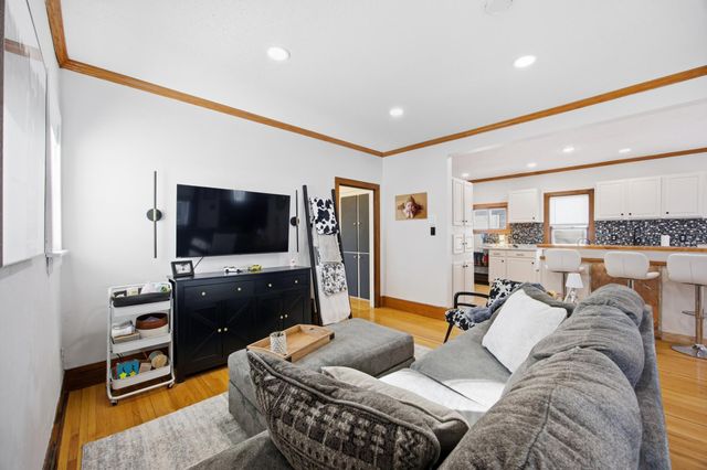 719 15th Street S, Fargo, ND 58103