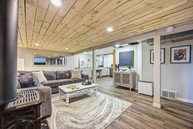 719 15th Street S, Fargo, ND 58103