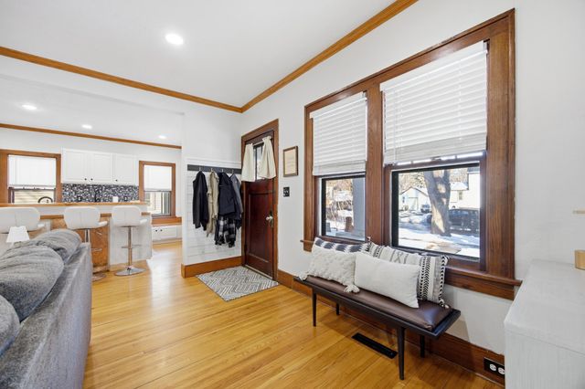 719 15th Street S, Fargo, ND 58103